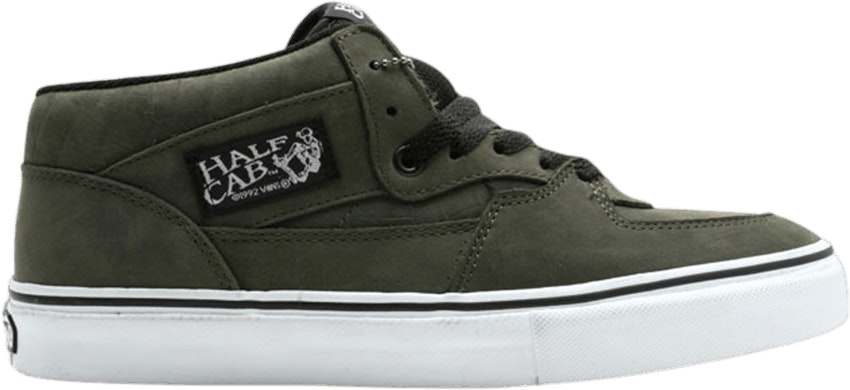 vans-half-cab-s-green-5555576