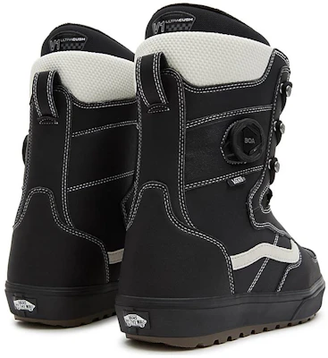 Vans Invado OG But Sarung Salji 'Hitam' VN0A54FMKS7 Lookbook Vans Invado OG But Sarung Salji 'Hitam' VN0A54FMKS7