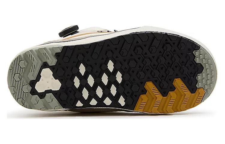 Purchase Vans Invado Pro Sepatu Snowboard 'Beige Hijau' VN0A54FNY2B