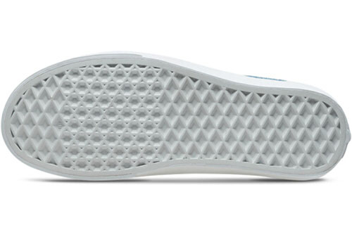 Shop Vans Old Skool 低筒 果凍 滑板鞋 女款 灰色