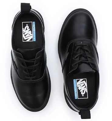 Vans 低帮黑色皮革 Colfax鞋 VN0A5KQVL3B Shop Vans 低帮黑色皮革 Colfax鞋 VN0A5KQVL3B