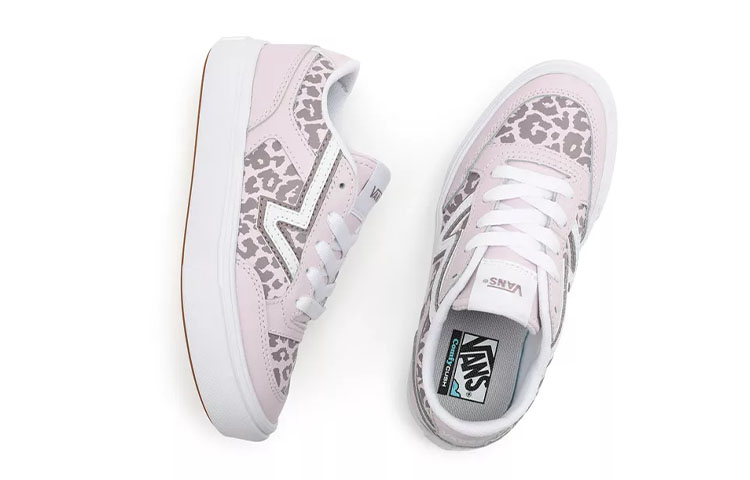 Shop Vans Leopard Lowland Comfycush Baskets K Rose/Leopard VN0A5HYZ7V7