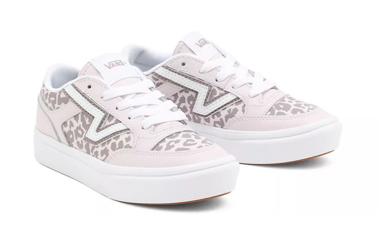 Lookbook Vans Leopard Lowland Comfycush Sneakers Roze/Wit Dames VN0A5KRM7V7