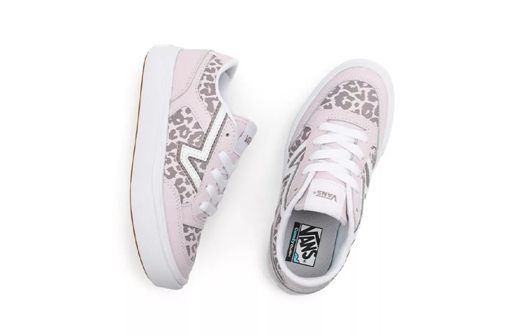 Shop Vans Leopard Lowland Comfycush Sneakers Roze/Wit Dames VN0A5KRM7V7