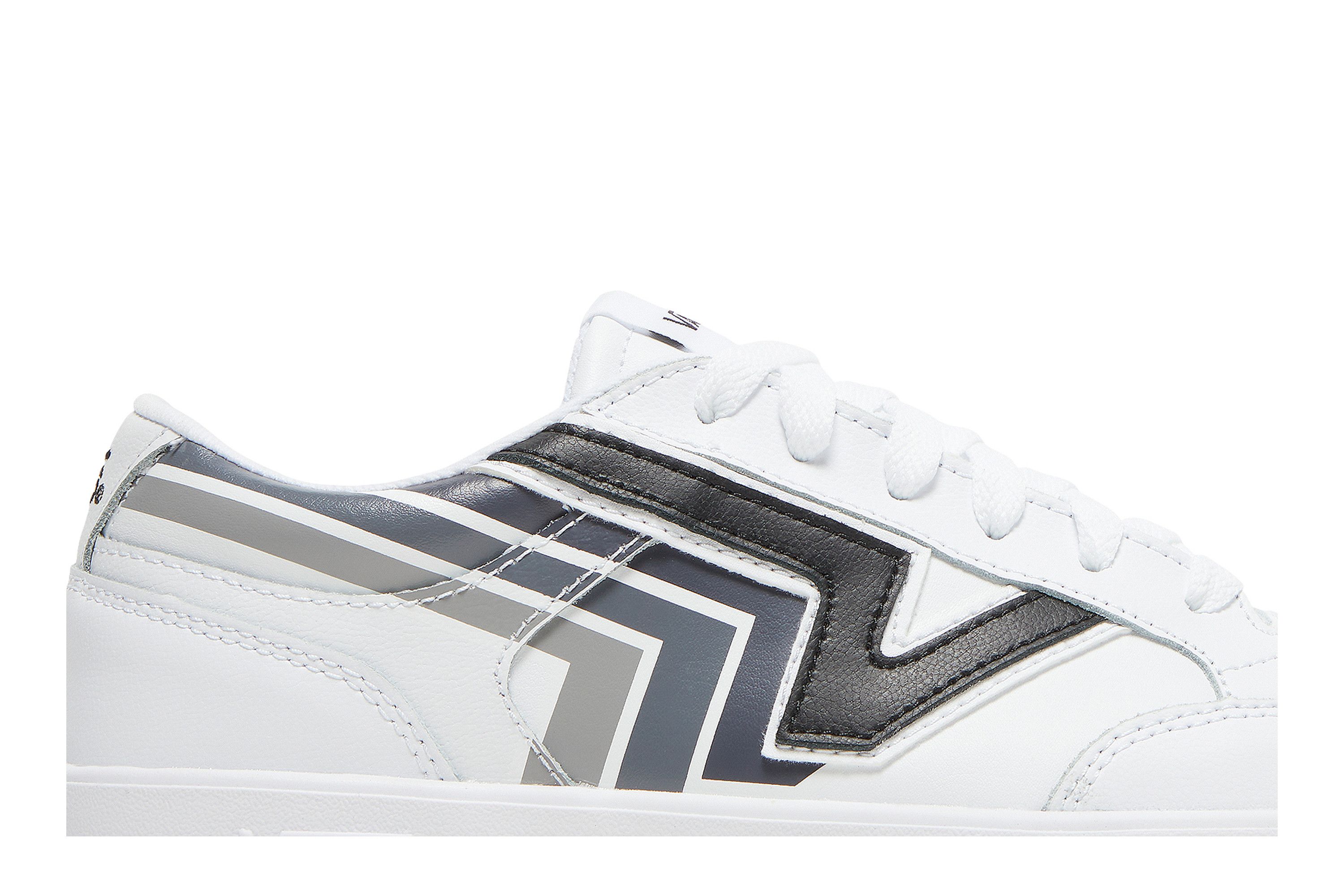 Order Vans Lowland CC 'Fader - Putih Hitam' VN0A4TZY9P9