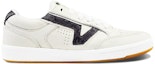 Order Vans Lowland CC Putih/Hitam VN0A4TZY1VP1