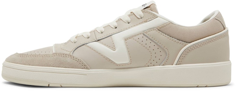 Vans Lowland CC JMP R 'Court French Oak' 法式橡木棕低帮运动鞋 VN0007P2BLL Lookbook Vans Lowland CC JMP R 'Court French Oak' 法式橡木棕低帮运动鞋 VN0007P2BLL