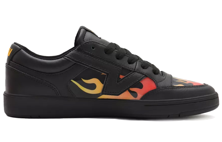 Order Vans Lowland ComfyCush 'Lenticular - Hitam' VN0A4TZY9QP