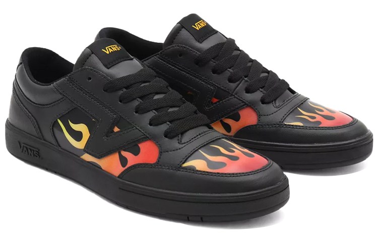 Lookbook Vans Lowland ComfyCush 'Lenticular - Hitam' VN0A4TZY9QP