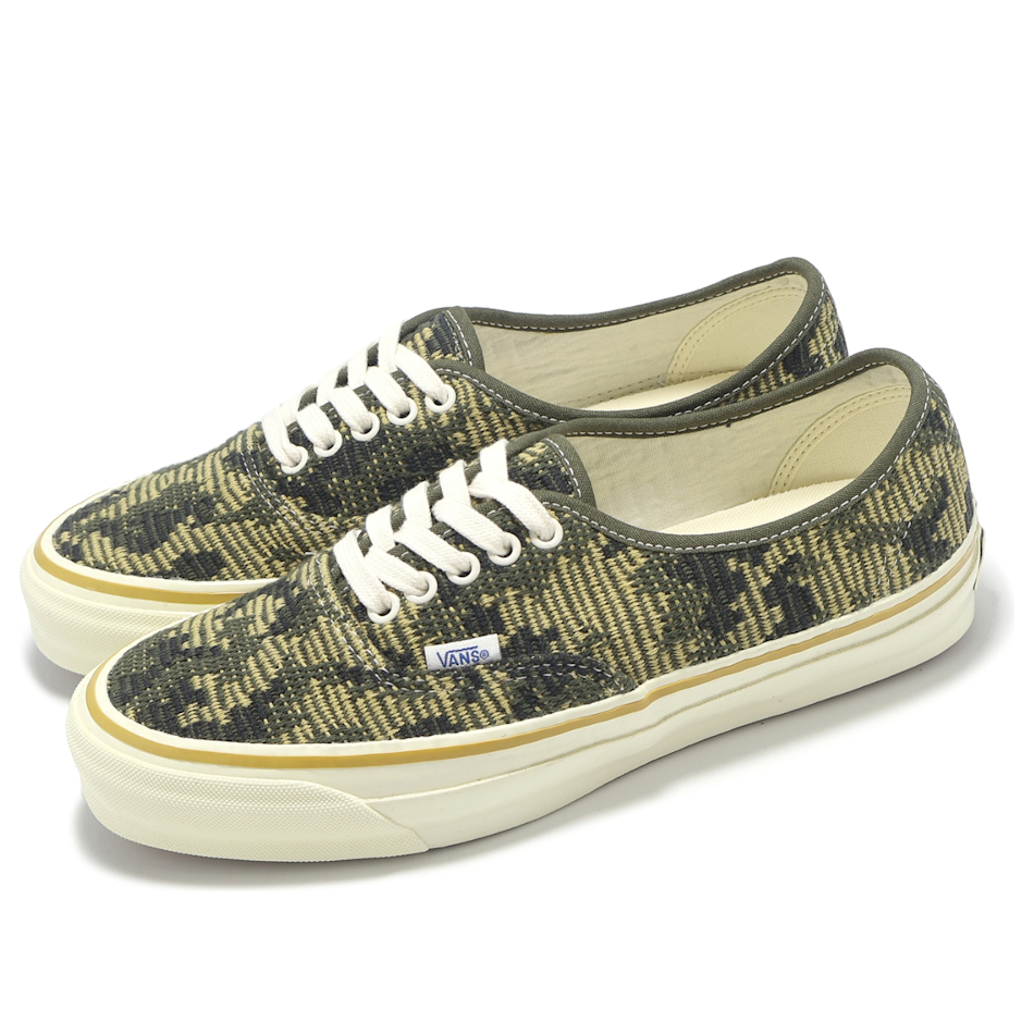 Lookbook Vans LX Authentic 44 ''Camo Antique Goud'' VN000D5K18S