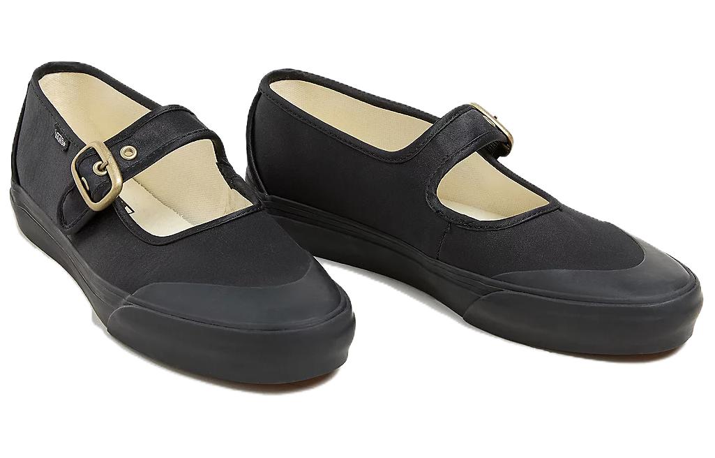 Lookbook Vans Mary Jane 'Balet Hitam' VN000CRRBLK