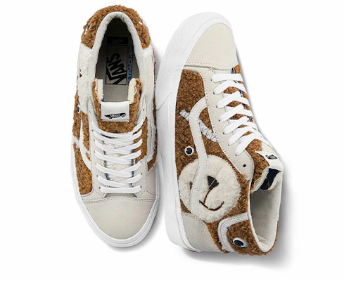 Vans中帮动物园Skool松软小熊鞋 VN0A7Q4S91R Shop Vans中帮动物园Skool松软小熊鞋 VN0A7Q4S91R