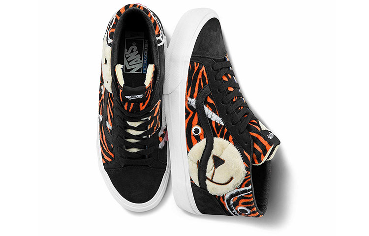 Shop Vans Mid Skool Vlt Lx 中筒 滑板鞋 男女皆宜 黑白