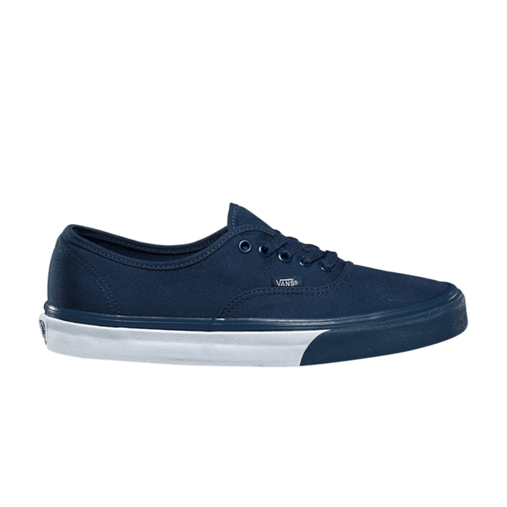 Buy 萬斯純色防護 Authentic '藍色' VN0A38EMQ7I