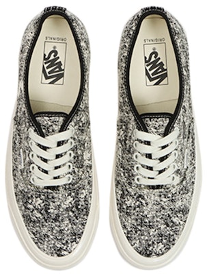 Vans OG Authentic LX "酸洗黑色" VN0A4BV94I9 Lookbook Vans OG Authentic LX "酸洗黑色" VN0A4BV94I9
