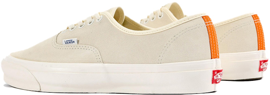 Vans OG Authentic LX ‘古董白’ 运动鞋 VN0A4BV94J0 Shop Vans OG Authentic LX ‘古董白’ 运动鞋 VN0A4BV94J0