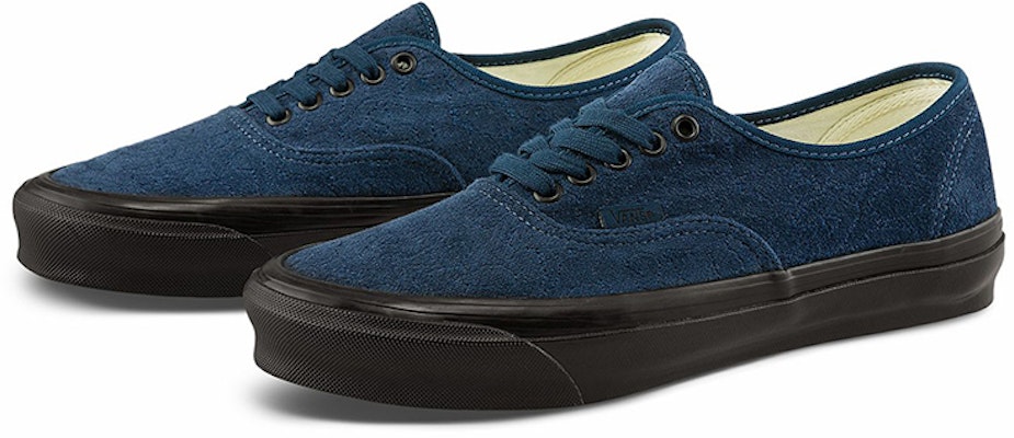 Vans OG Authentic LX 'Velvet Emboidery - Leopard Dress Blues' VN0A4BV99RG Lookbook Vans OG Authentic LX 'Velvet Emboidery - Leopard Dress Blues' VN0A4BV99RG