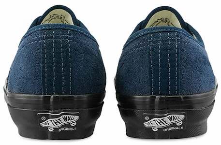 Vans OG Authentic LX 'Bordir Beludru - Dress Biru Leopard' VN0A4BV99RG Purchase Vans OG Authentic LX 'Bordir Beludru - Dress Biru Leopard' VN0A4BV99RG