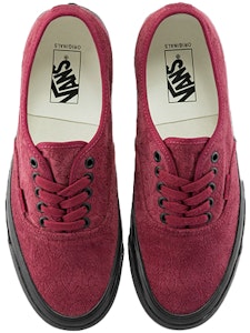 Vans OG Authentic LX 'Bordado de Terciopelo - Leopardo y Granada' VN0A4BV99RH Lookbook Vans OG Authentic LX 'Bordado de Terciopelo - Leopardo y Granada' VN0A4BV99RH