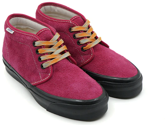 Vans OG Chukka Boot LX ''Pelle Scamosciata Pelosa - Cerise'' VN0A5FBV2SN Lookbook Vans OG Chukka Boot LX ''Pelle Scamosciata Pelosa - Cerise'' VN0A5FBV2SN