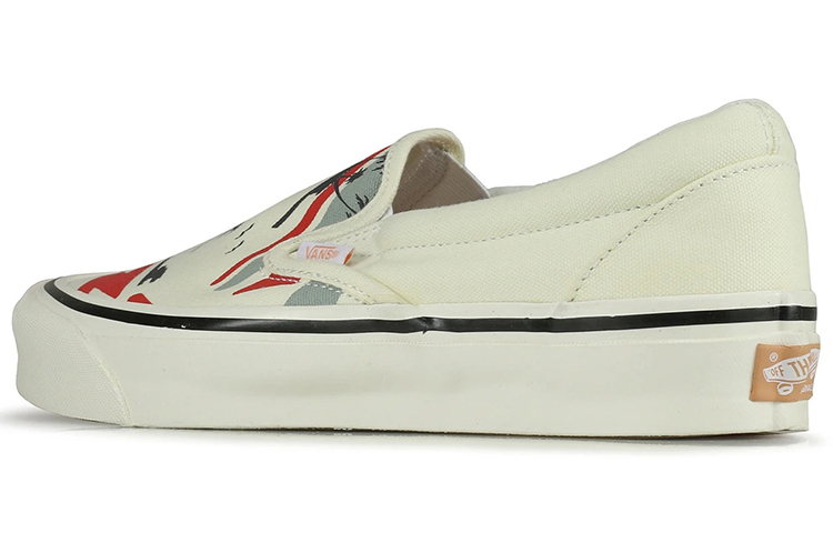 Shop Vans OG クラシックスリッポン LX "Copson" VN0A45JKTLC