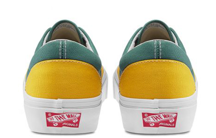 Shop Vans OG Era LX "オールドゴールドファー" VN0A4BVAVYU