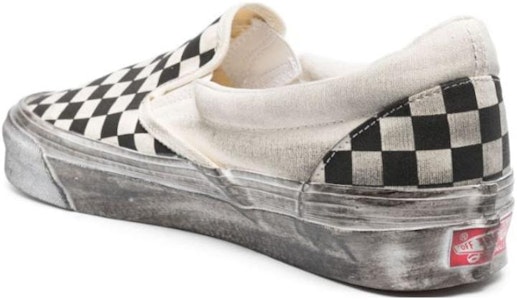 Vans OG Slip-On 'Putih Hitam' VN0A32QNBKC1 Lookbook Vans OG Slip-On 'Putih Hitam' VN0A32QNBKC1