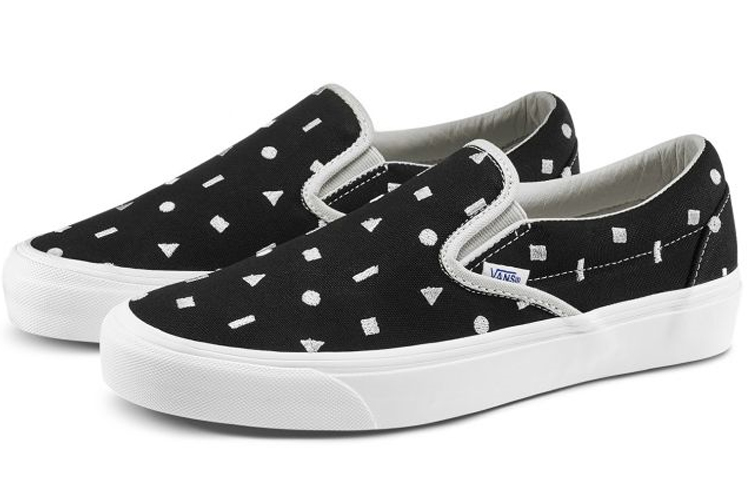 Order Vans OG SLIP-ON LX Nero/Bianco VN0A3AV7VZD