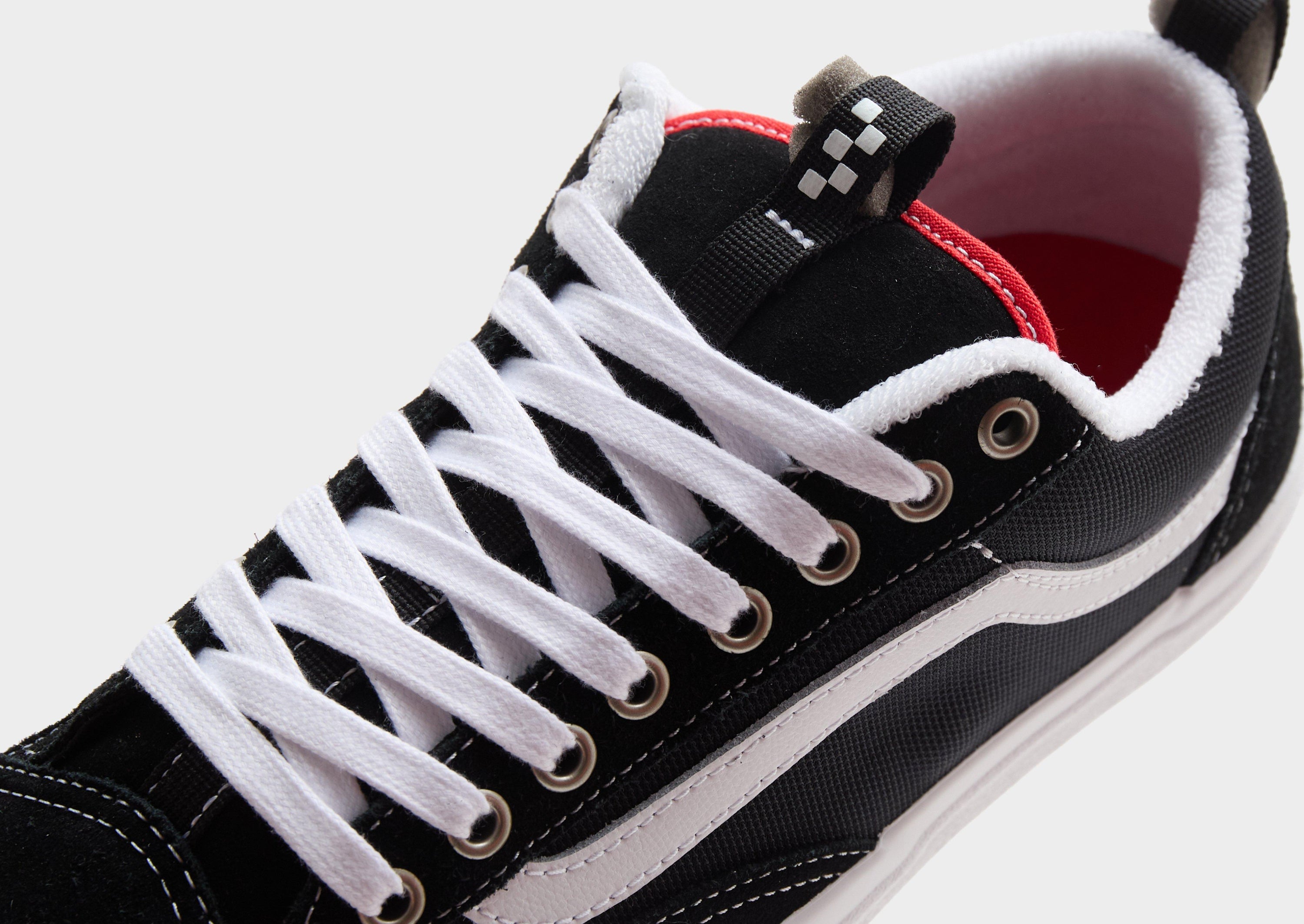 Shop Vans 范斯 Old Skool 36 黑白配色 VN000D5RBA21
