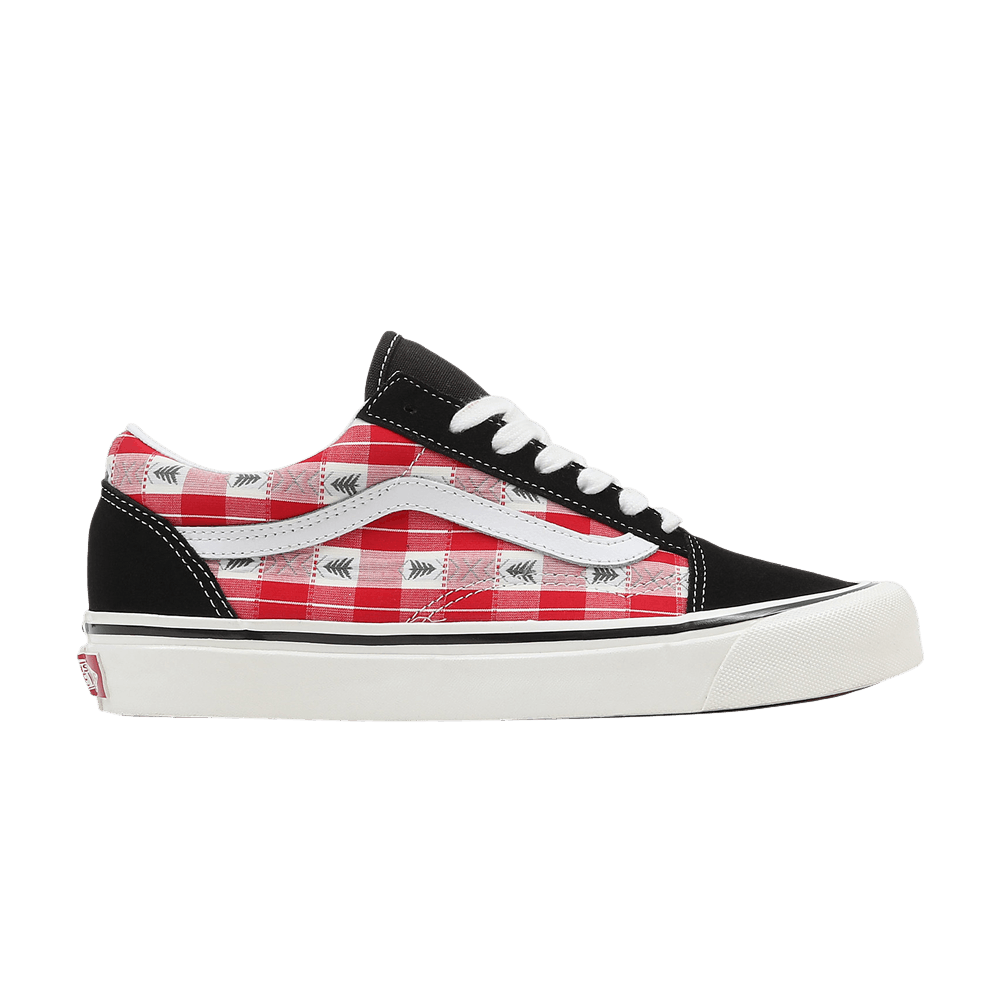 Red and black checkered old skool vans online