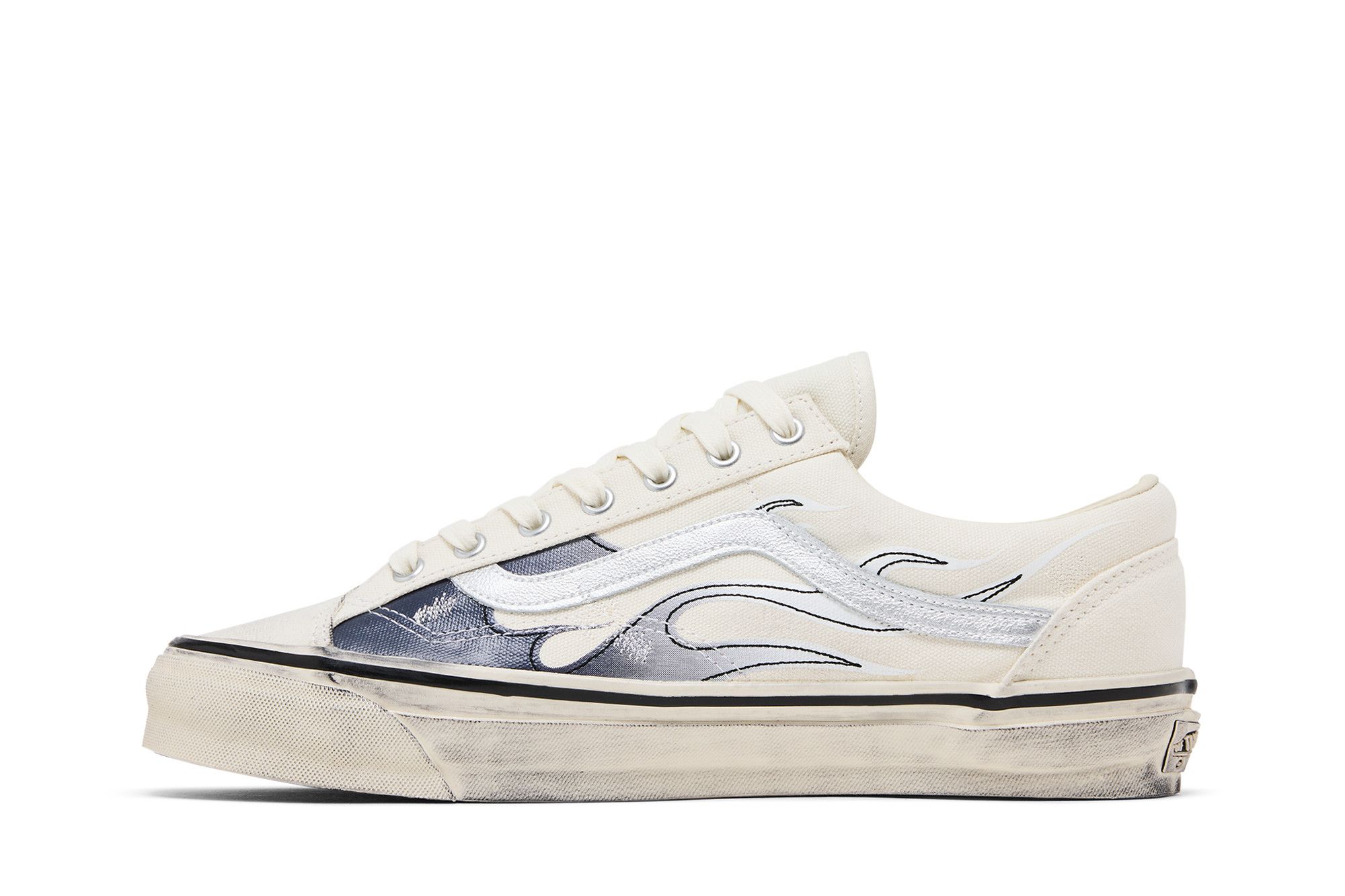 Lookbook Vans Old Skool 36 LX ‘经典火焰棉花糖’ VN000D9RCCZ