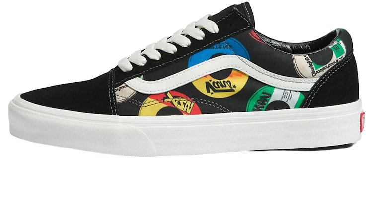 Vans Old Skool 'Hitam' VN0A7Q2JBML Buy Vans Old Skool 'Hitam' VN0A7Q2JBML