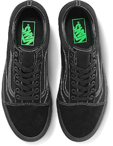 Vans Old Skool 'Hitam Hijau' VN0A5JMI1OJ Lookbook Vans Old Skool 'Hitam Hijau' VN0A5JMI1OJ