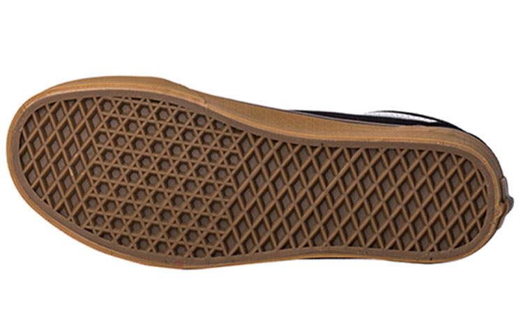 Shop ヴァンズ オールドスクール "ブラックガム" VN0001R1GI6