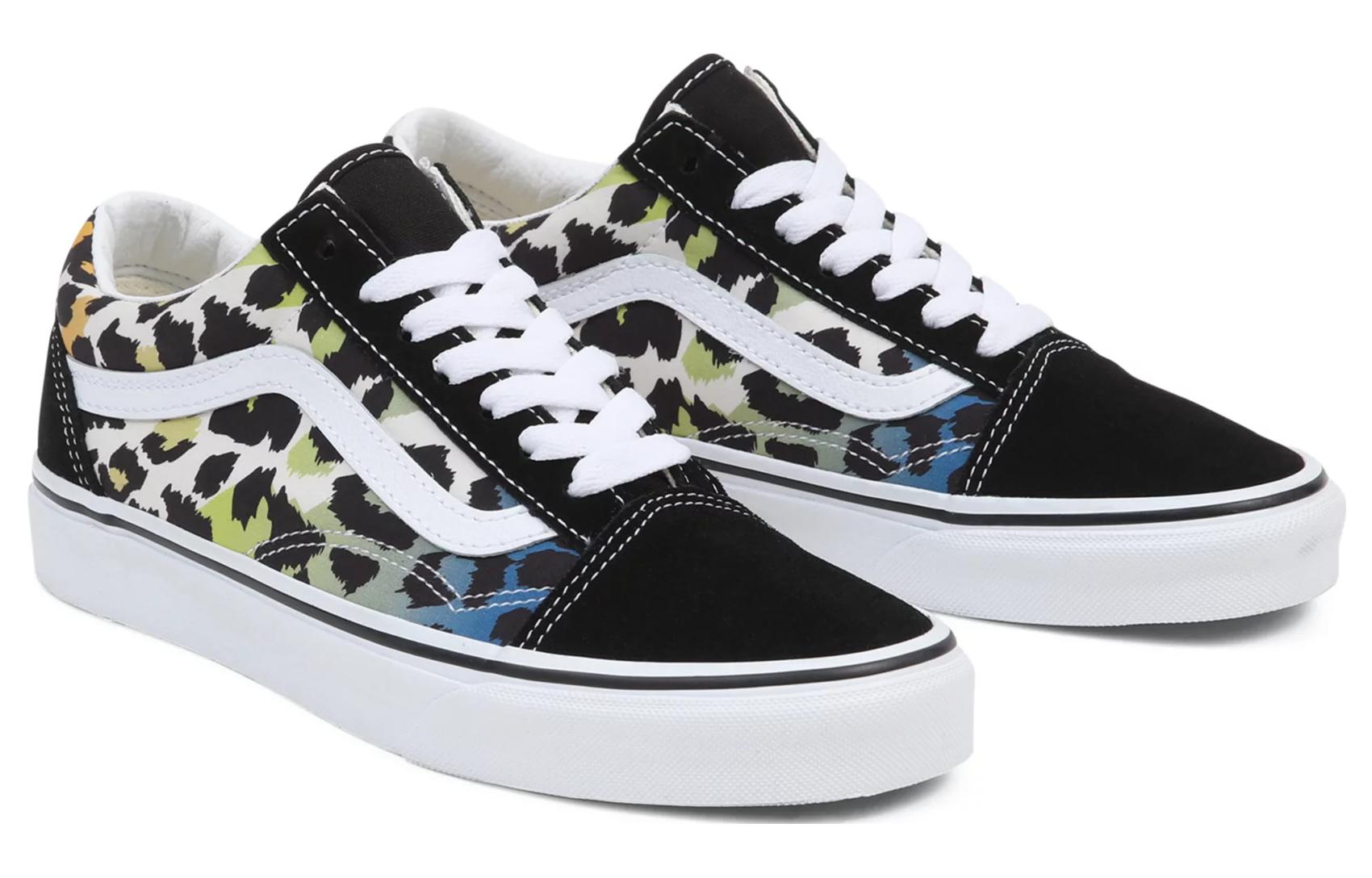 Lookbook 반스 올드스쿨 블랙/화이트/그린 (Vans Old Skool Black/White/Green) VN0A4BW2MUL