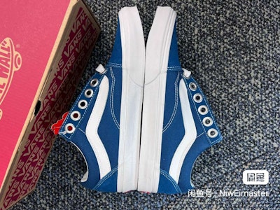 バンズ オールドスクール ローカット ブルー (Banzū Ōrudosukūru Rōkatto Burū) VN0A3WLYVS1 Buy バンズ オールドスクール ローカット ブルー (Banzū Ōrudosukūru Rōkatto Burū) VN0A3WLYVS1