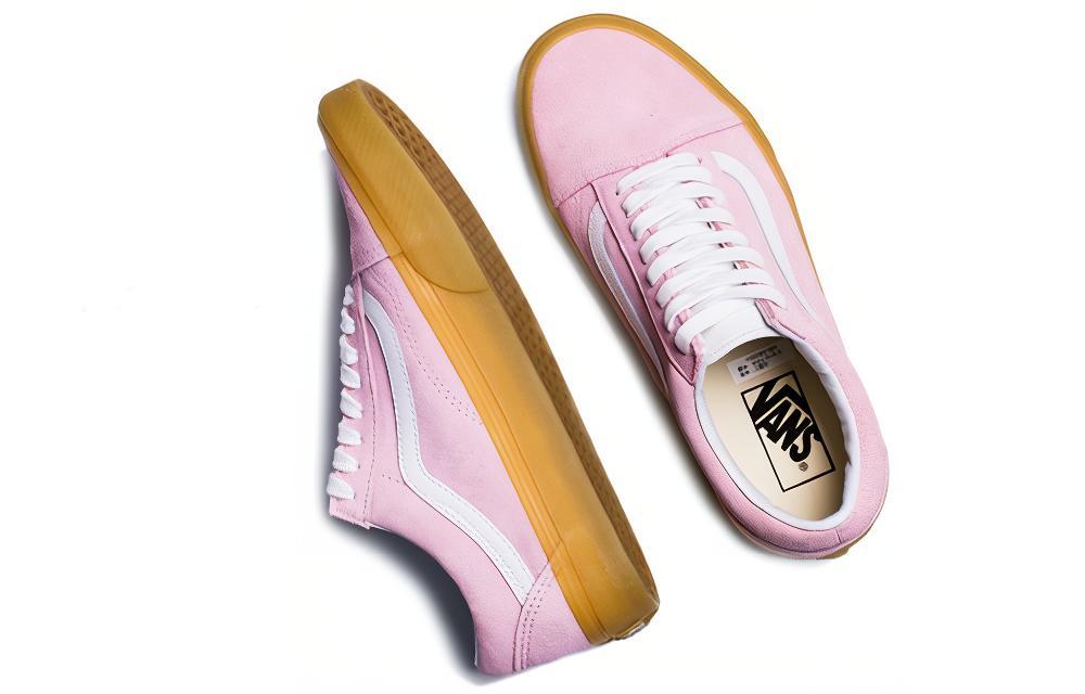 Shop Vans 經典滑板鞋 "粉筆粉膠底" VN0A38G1QK7