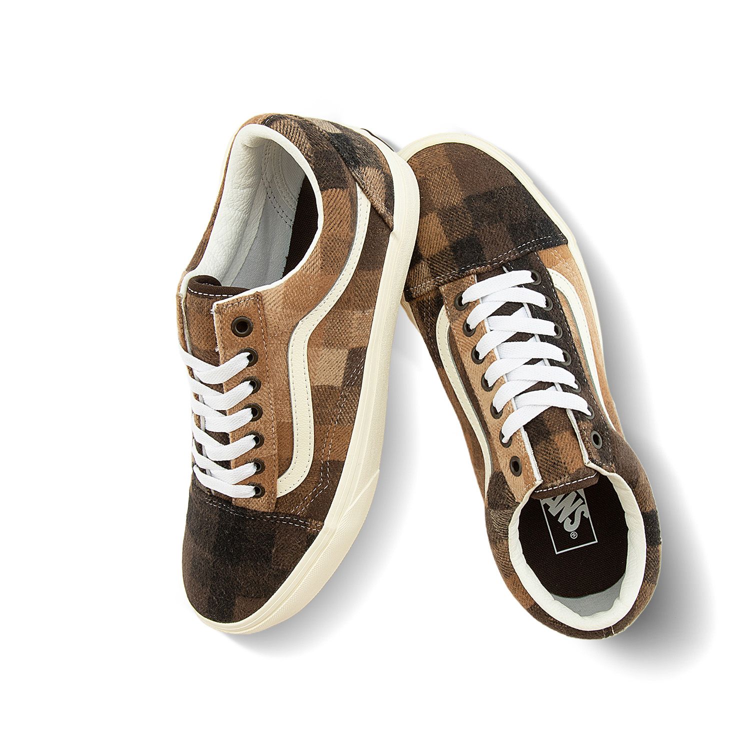 Lookbook Vans Old Skool 'Checkerboard Sweater - Brown' VN000CR5DFM