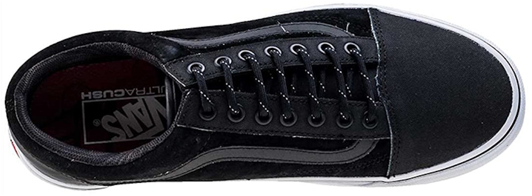 Vans Old Skool Reissue 'Hitam Putih' VN0A2XS6K9B Lookbook Vans Old Skool Reissue 'Hitam Putih' VN0A2XS6K9B
