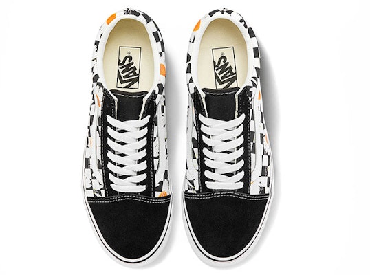Vans Unisex Old Skool Kasut Low-Top Hitam/Putih VN0A5KRFB0B Lookbook Vans Unisex Old Skool Kasut Low-Top Hitam/Putih VN0A5KRFB0B