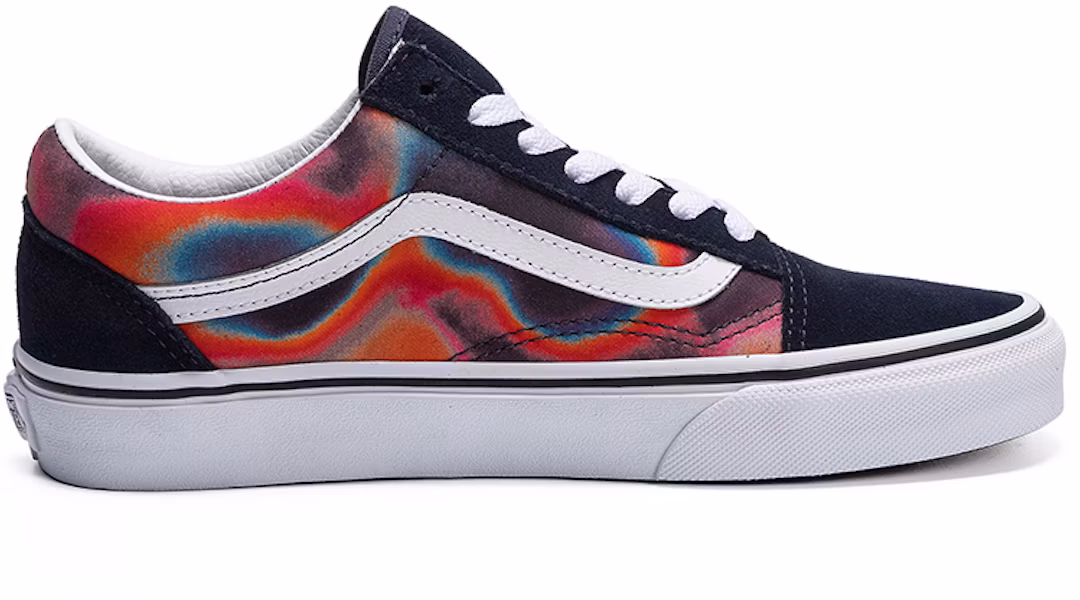 Vans Old Skool 'Aura Gelap' VN0A4U3BWN0 Lookbook Vans Old Skool 'Aura Gelap' VN0A4U3BWN0