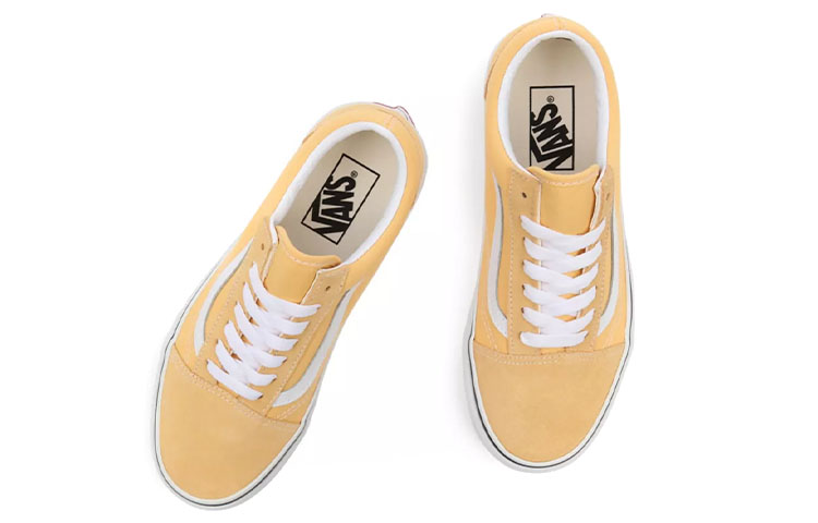 Shop ヴァンズ オールドスクール "フラックス" VN0A5KRFAVL