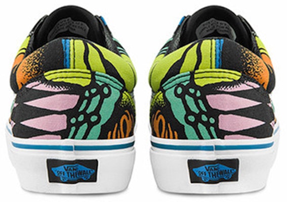 Vans Old Skool 復古休閒 塗鴉 低筒 筆記本鞋 男女同款 黑彩色 Shop Vans Old Skool 復古休閒 塗鴉 低筒 筆記本鞋 男女同款 黑彩色