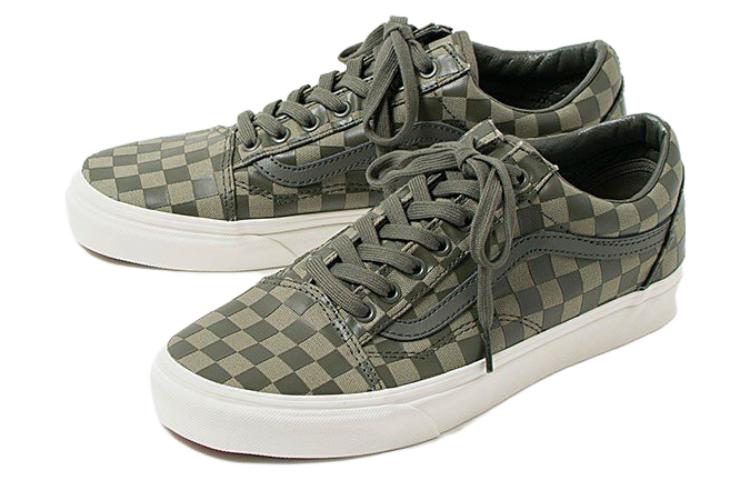 Shop ヴァンズ オールドスクール HDダスティオリーブチェッカー (Vanz Ōrudosukūru HD Dasuti Orību Chekkā) VN0A38G1UA5