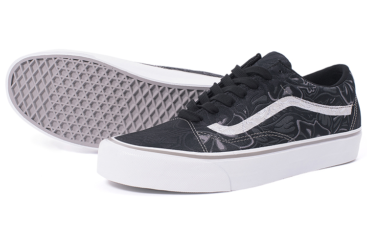 Shop Vans Old Skool 'Jungle Jacquard - Hitam' VN0A38G4N9D