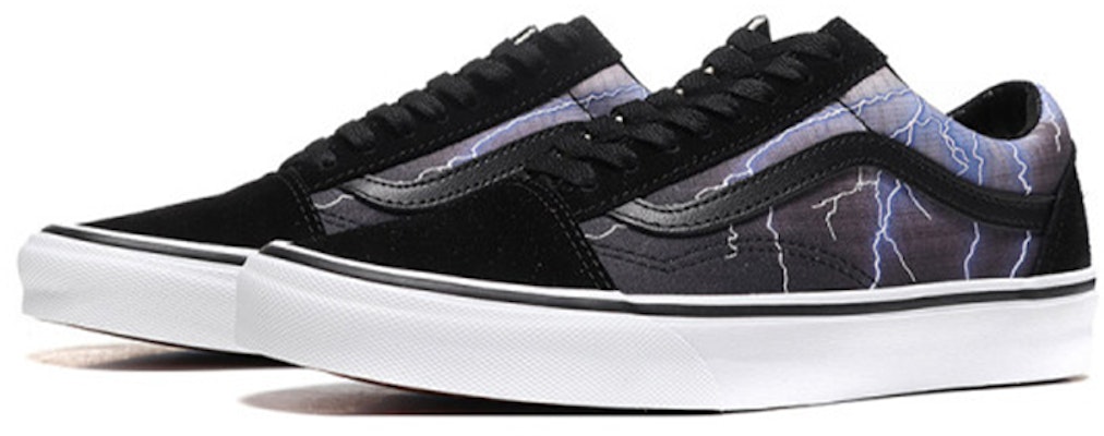 Vans Old Skool 'Lightning - Hitam' VN0A38G1S3H Lookbook Vans Old Skool 'Lightning - Hitam' VN0A38G1S3H