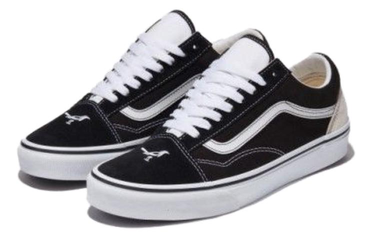 Lookbook Vans Old Skool 'Magpie Bird Hitam Putih' VN000CR5BPB1