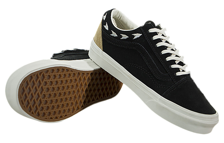 Shop Vans Old Skool 'Bordado Nativo' VN0A38G1QTY
