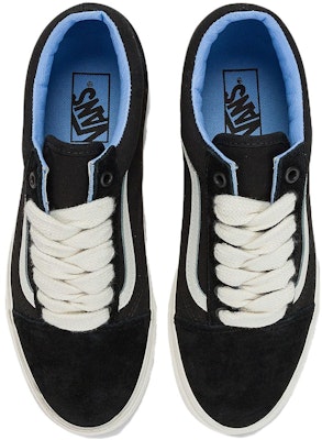 Vans Old Skool 'Oversized Lace - Hitam Biru Muda' VN0007NTYP0 Lookbook Vans Old Skool 'Oversized Lace - Hitam Biru Muda' VN0007NTYP0