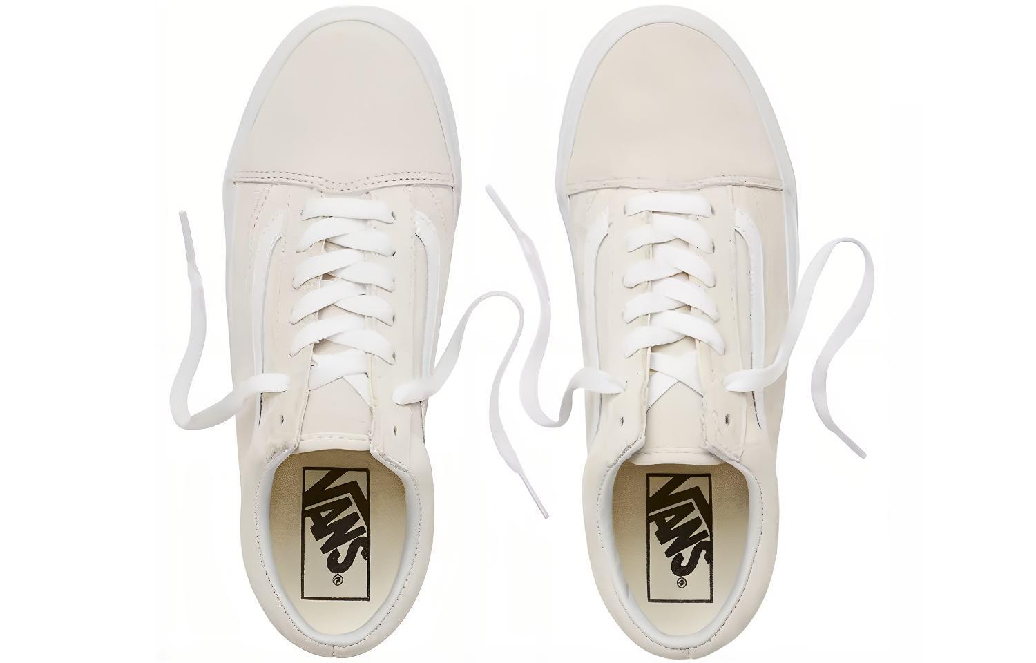 Shop Vans Old Skool '猪皮绒 - 月光' VN0A38G1U5L